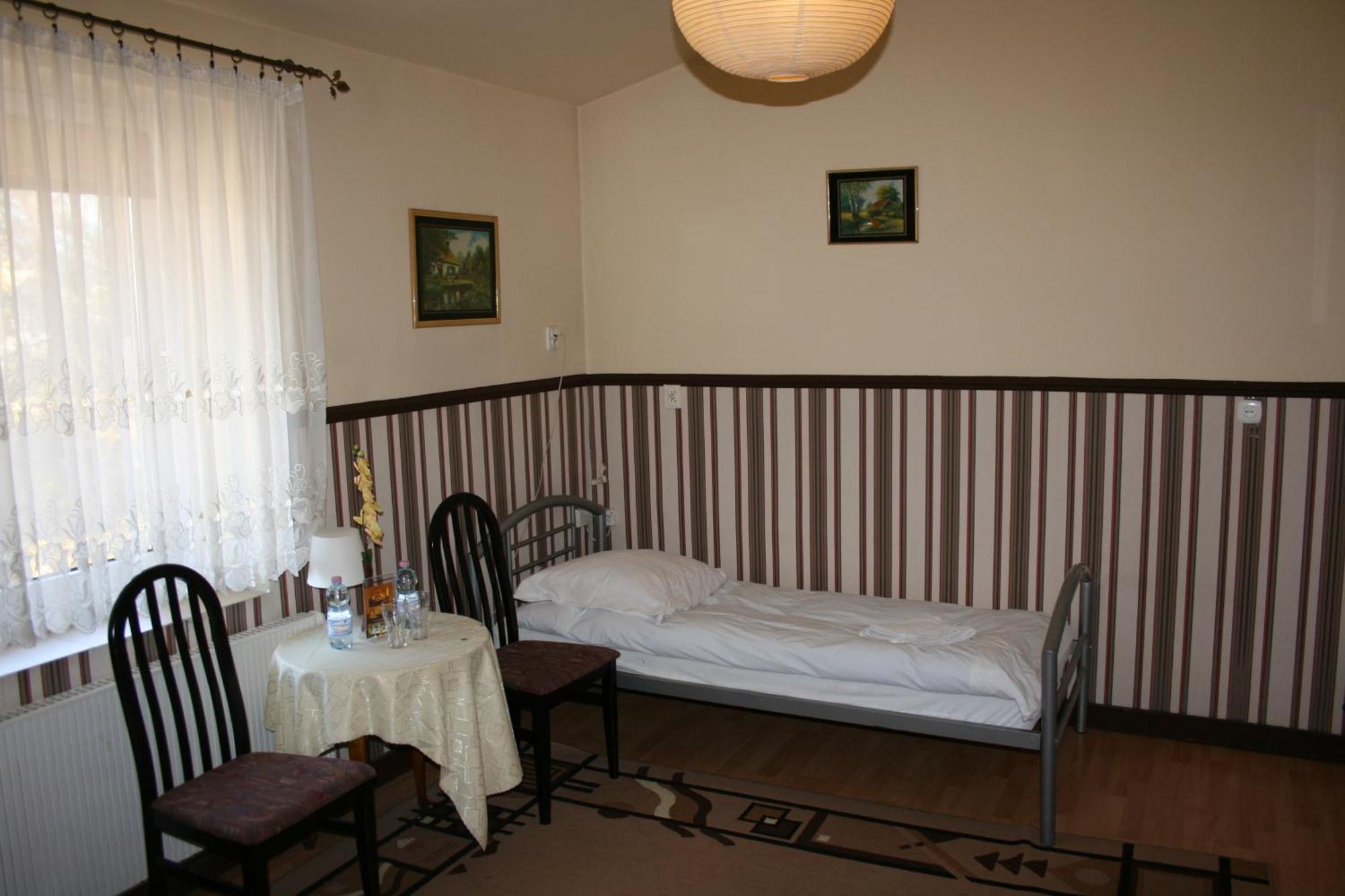 Hotel Komfort Inn - Dwór Hubertus Piekary Śląskie Habitación foto